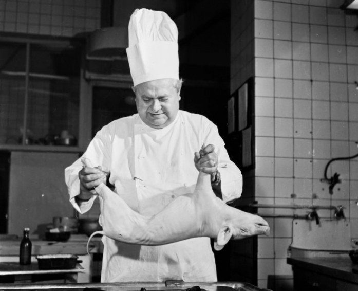1961, Budepest, malac a Gellért Szálló konyháján, kép: Fortepan/Bauer Sándor
