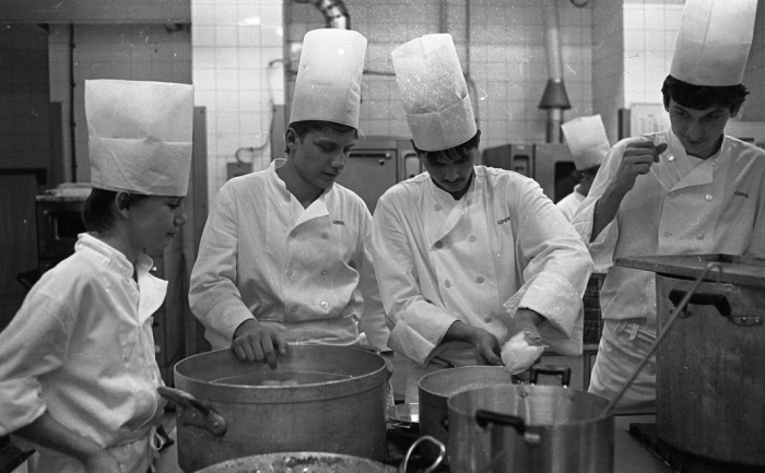 1985, Gundel Étterem, vendéglátóipari szakmunkástanulók - fotó: Fortepan, Urbán Tamás