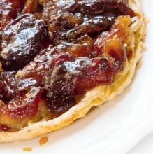 Tarte Tatin (karamellizált almatorta)