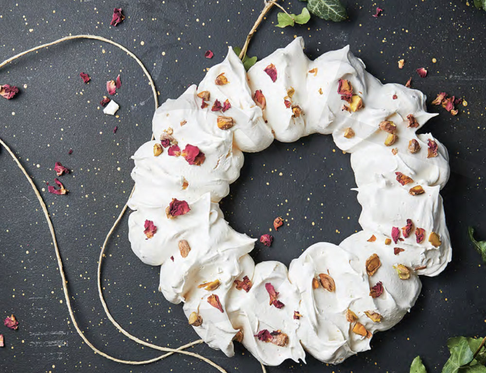 Habcsók koszorú rózsaszirommal