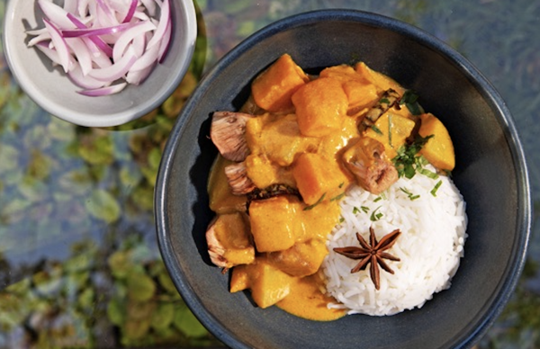 Burgonya-édesburgonya curry